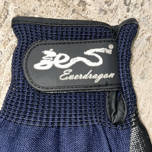 PET GROOMING GLOVES Dogs, cats, short/long fur or other pets ONE SIZE FITS MOST - Picture 5 of 11